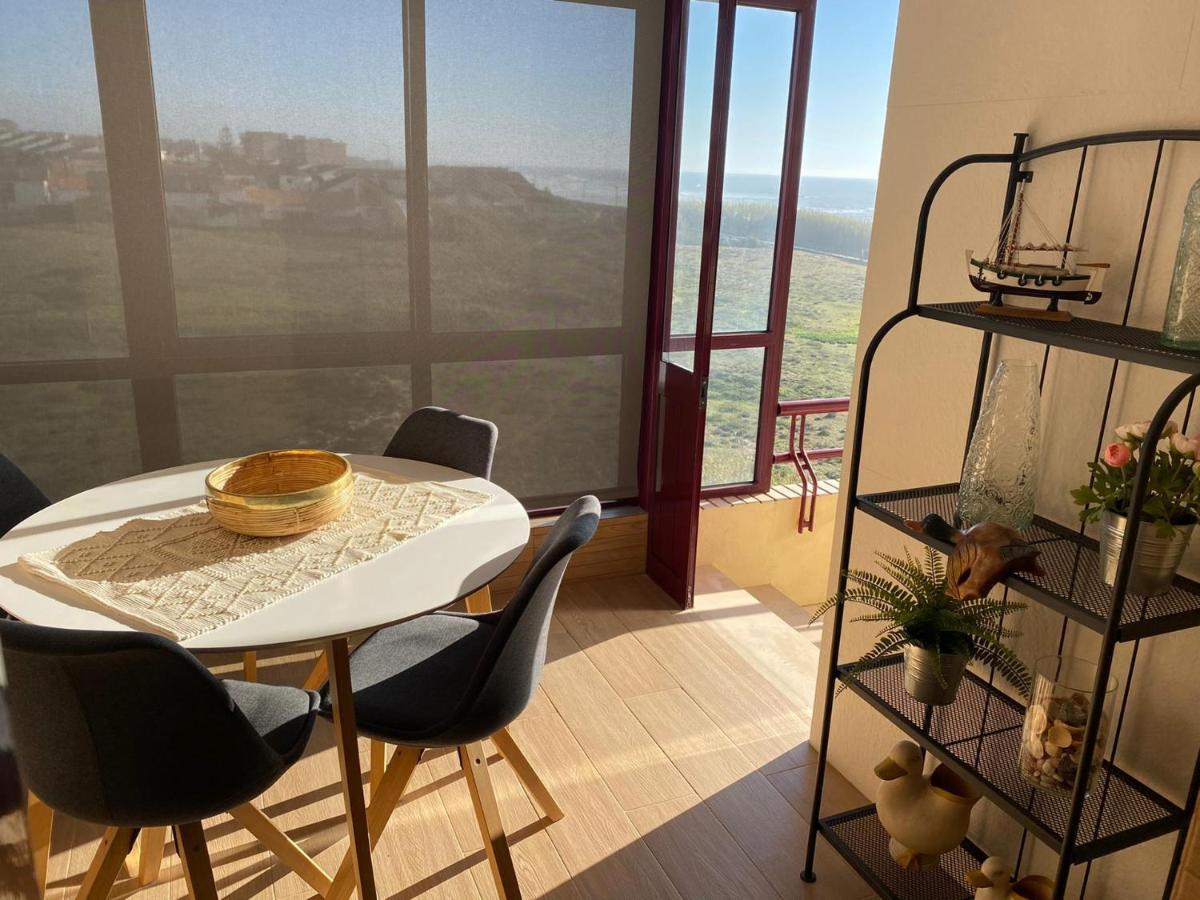 Beachfront Apartment With Swimming Pool Mindelo Bagian luar foto